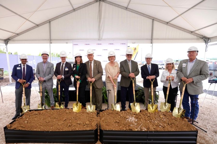 Leaders from Methodist Healthcare holding shovels after they broke ground for Methodist ER | Medina Valley