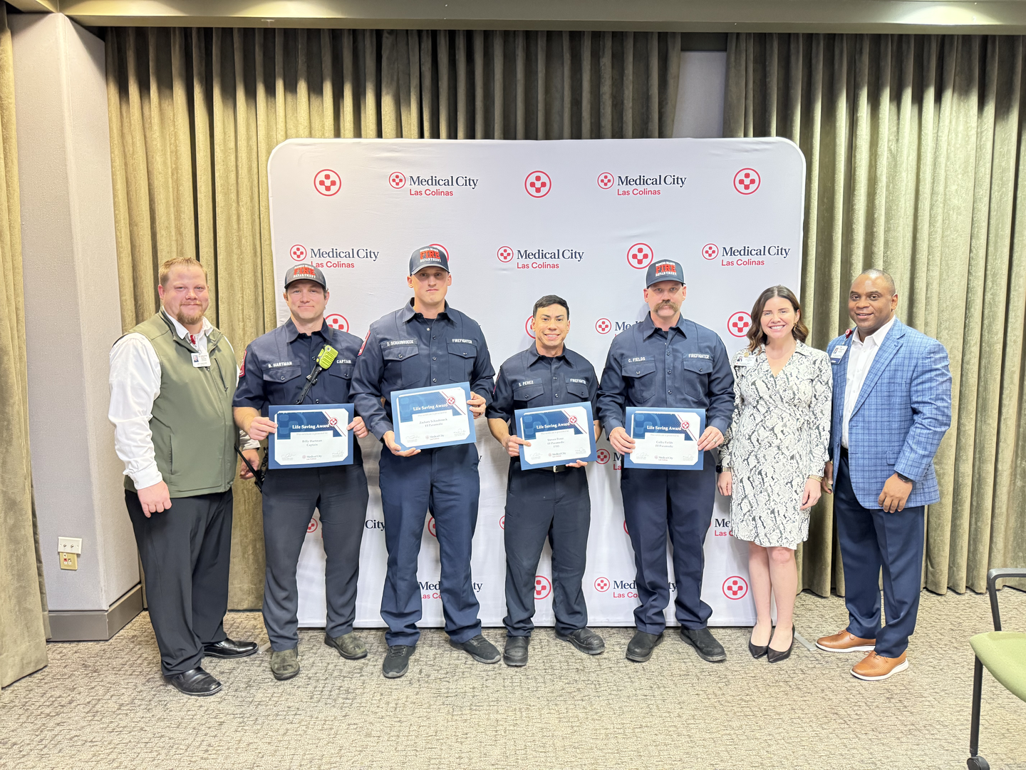 From left to right:
Travis Hardy | EMS Coordinator, Medical City Las Colinas
Captain Billy Hartman | Farmers Branch Fire Department
Zachary Schaubroeck | Farmers Branch Fire Department
Steven Perez | Farmers Branch Fire Department
Colby Fields | Farmers Branch Fire Department
Christina Mathis | CEO, Medical City Las Colinas
Marcus Jackson | COO, Medical City Las Colinas