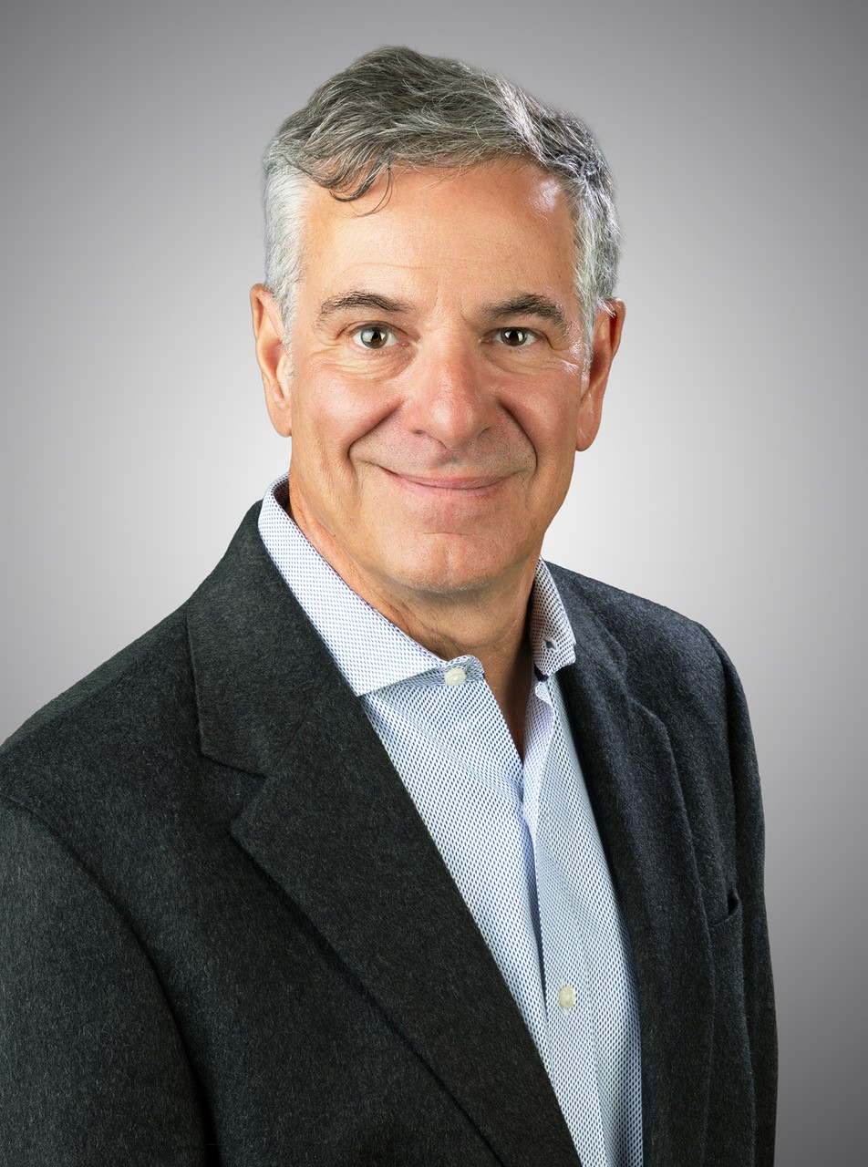 Dr. Leonard Lapkin professional headshot.