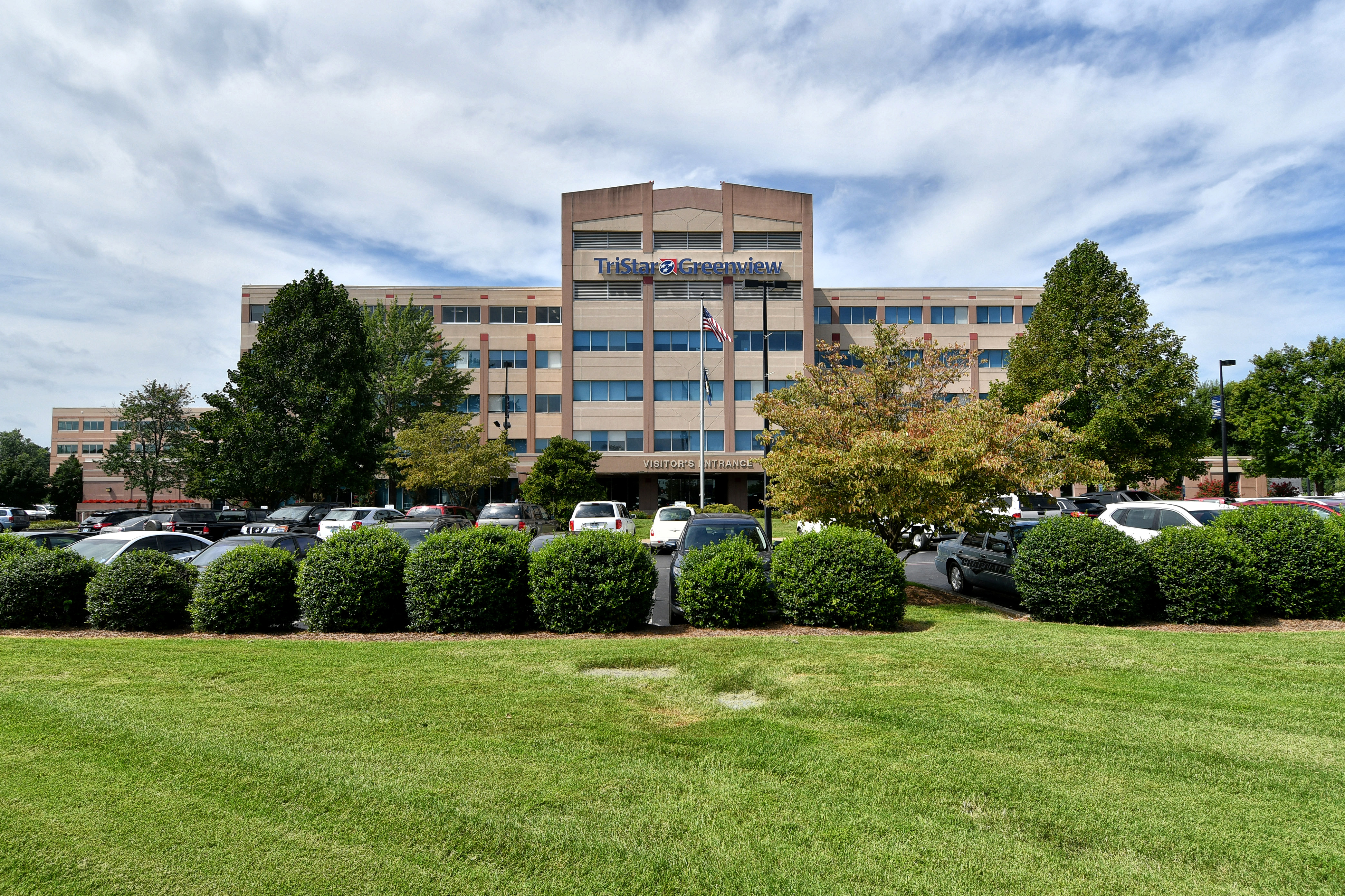 Exterior view of TriStar Greenview Regional Hospital