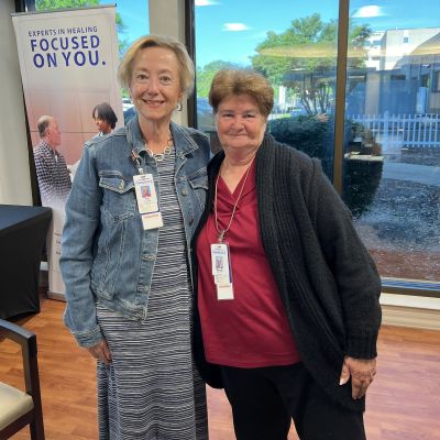 Wanda Nelson (right) with her friend and fellow volunteer Pat Bartley (left).