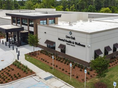 Newly opened Live Oak Mental Health & Wellnes building exterior. 