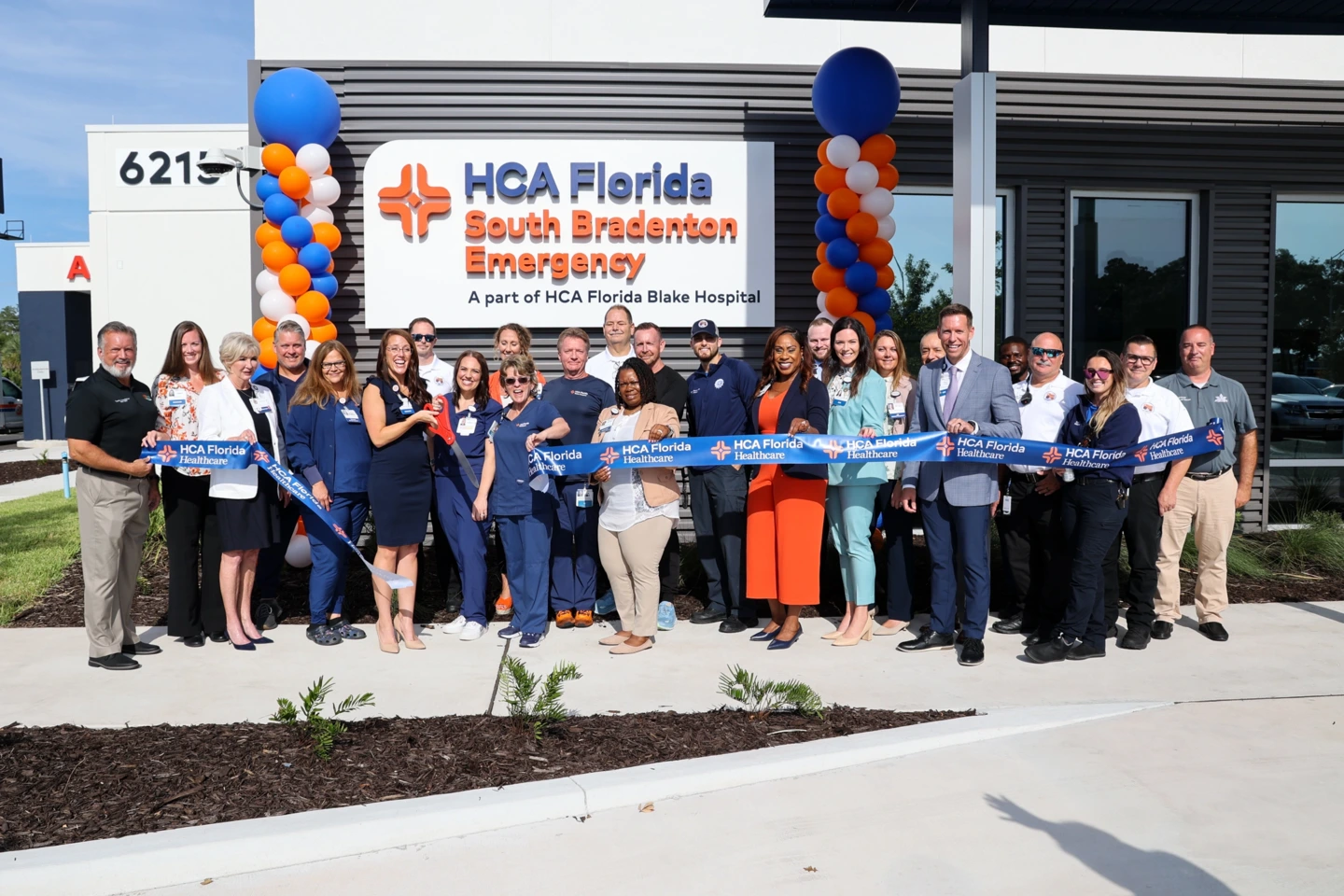 Ribbon cutting ceremony celebrated the grand opening of HCA Florida South Bradenton Emergency