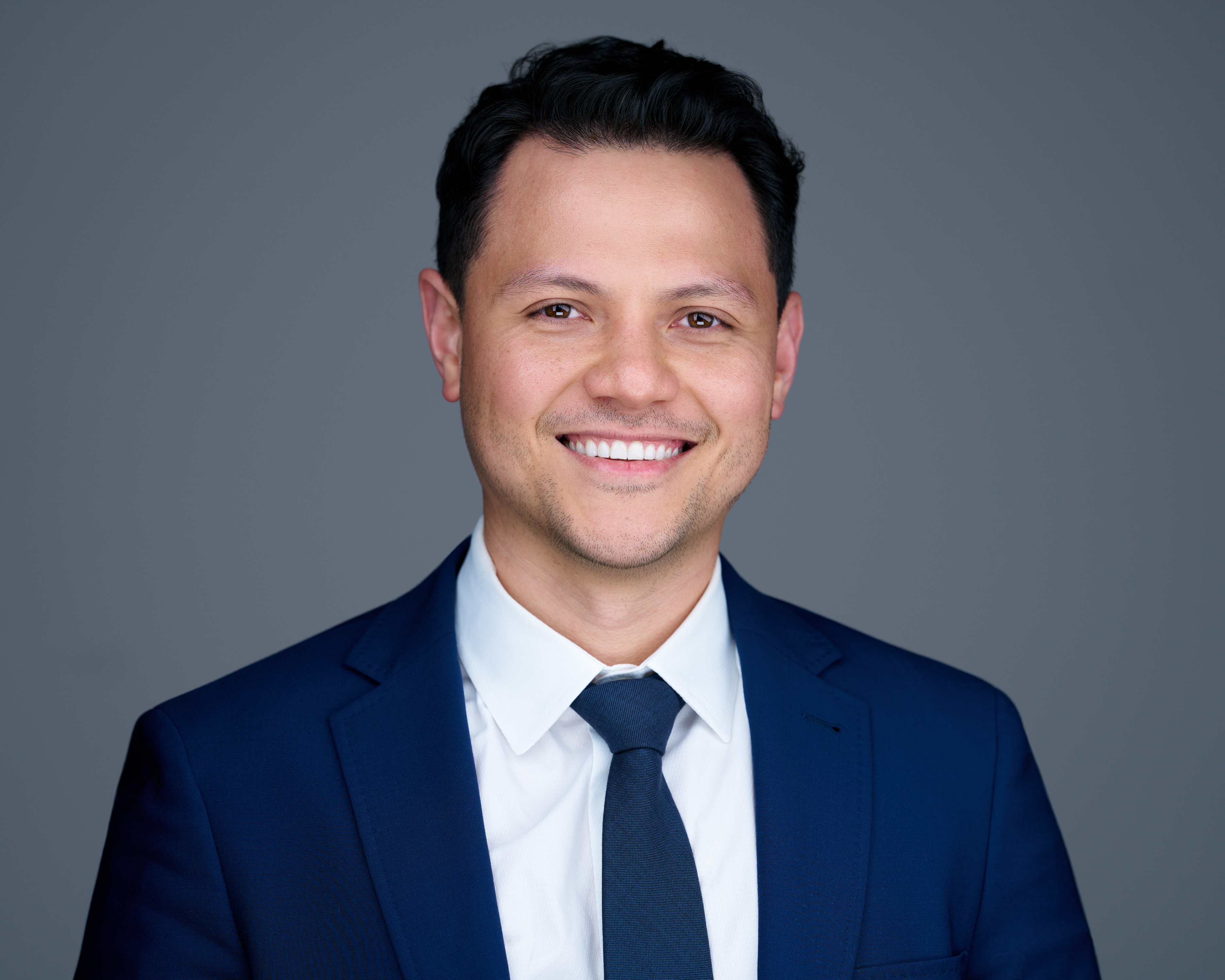 Phong Nguyen professional headshot.