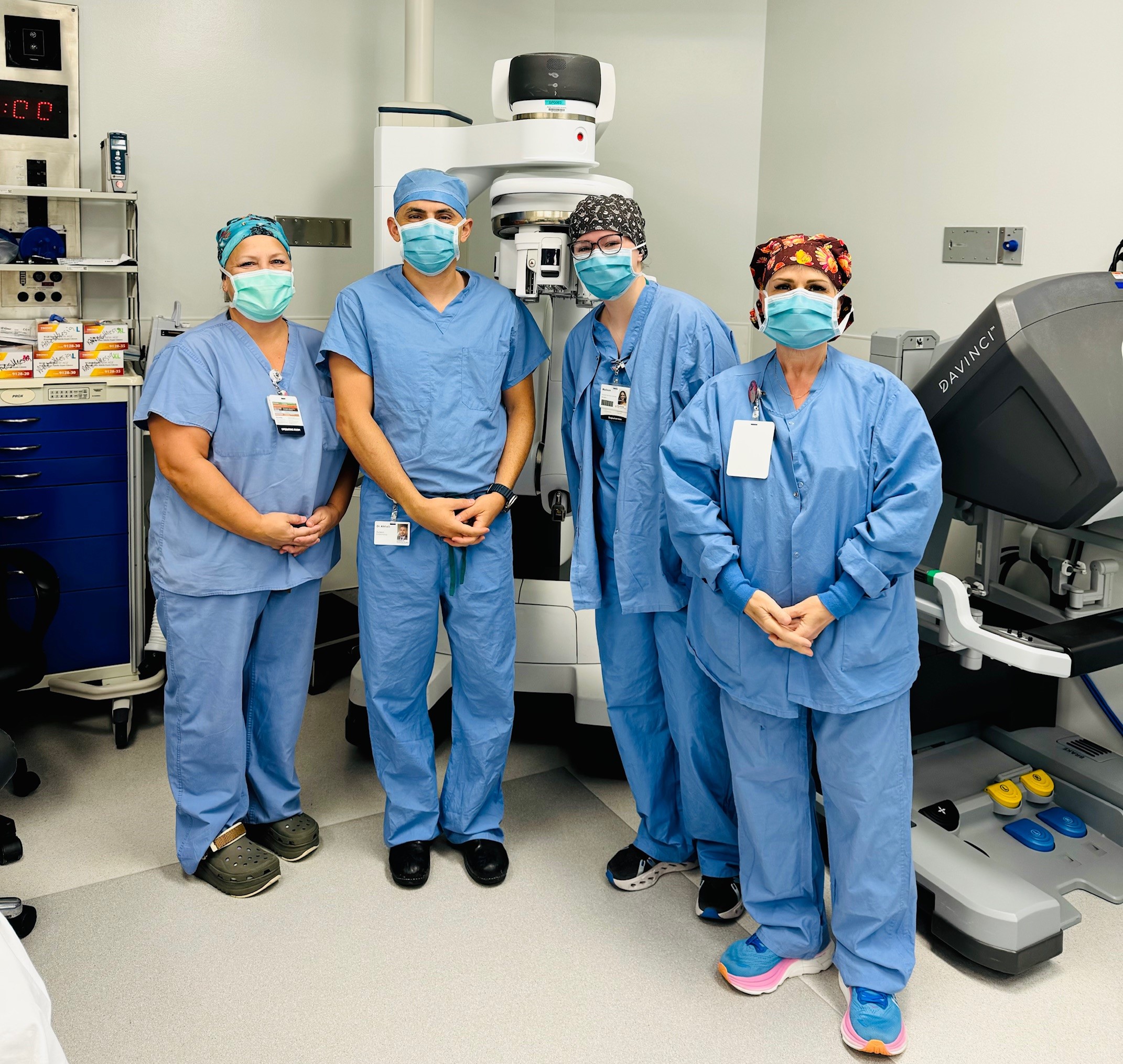 4 members of the Hospital for Endocrine Surgery team