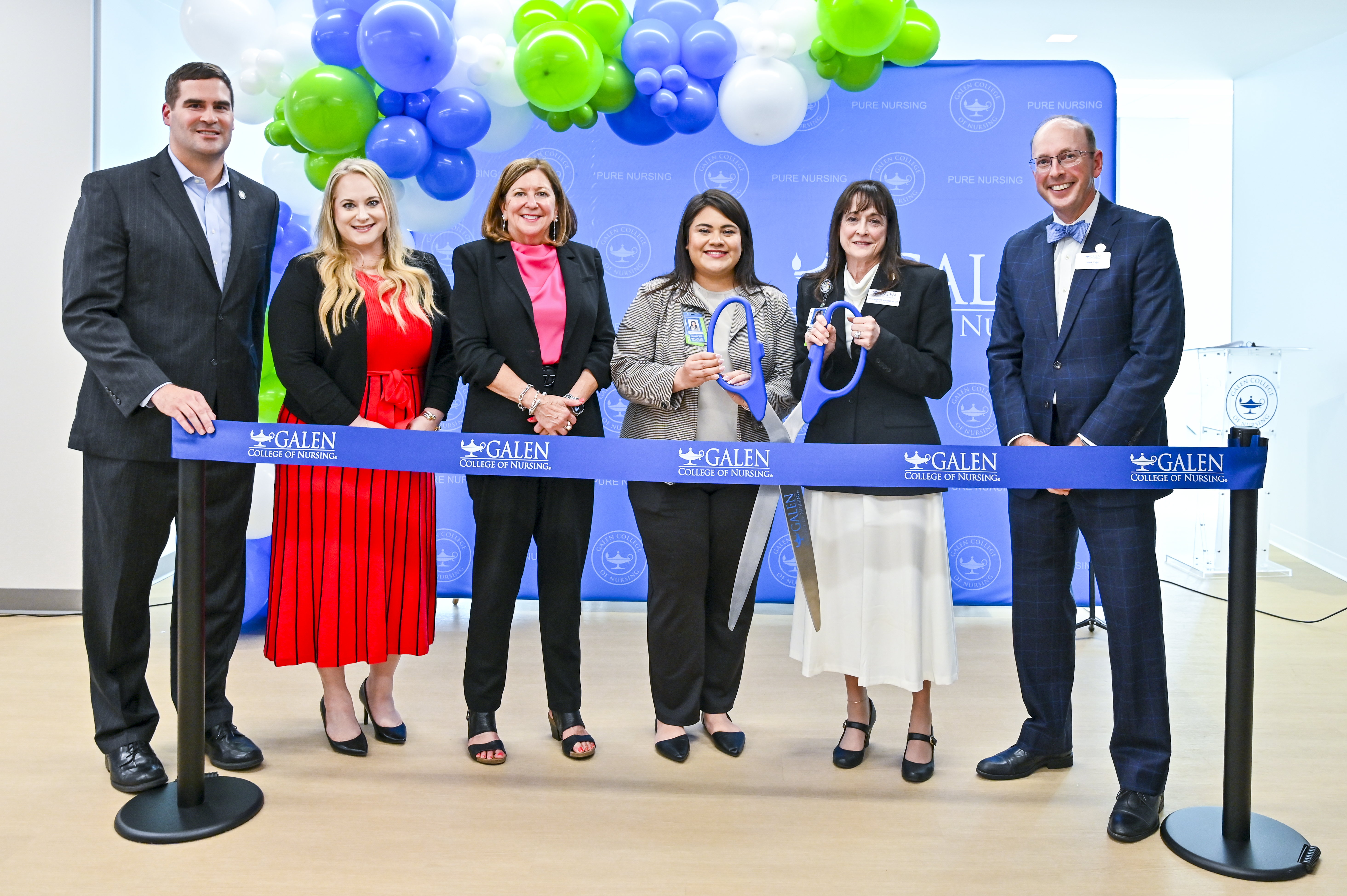 Cutting of the ceremonial ribbon.