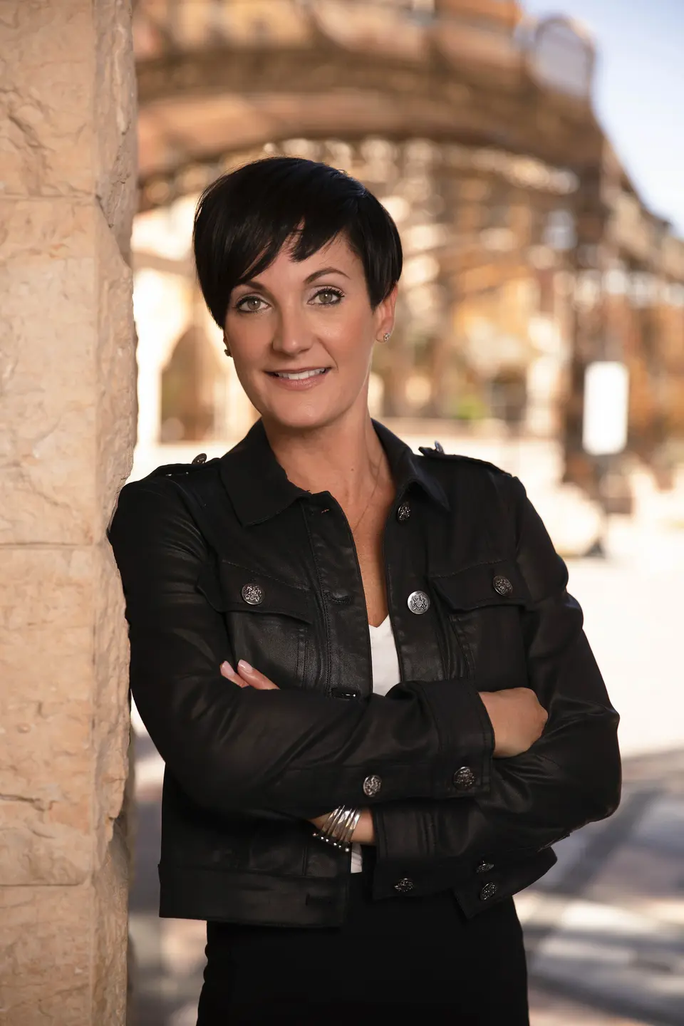 Regina Vaccari half-body professional profile photo