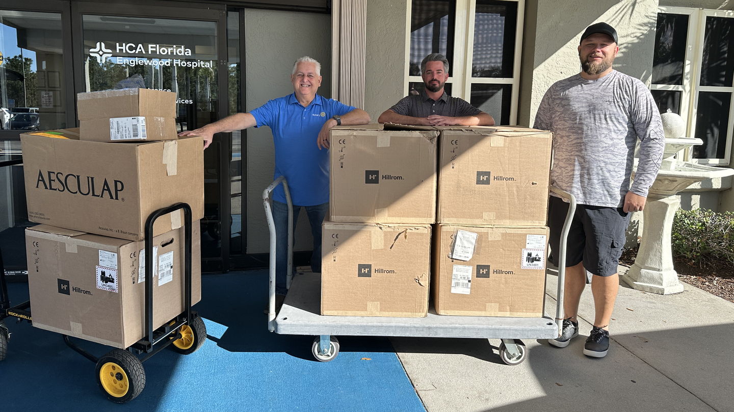 Food drive volunteers