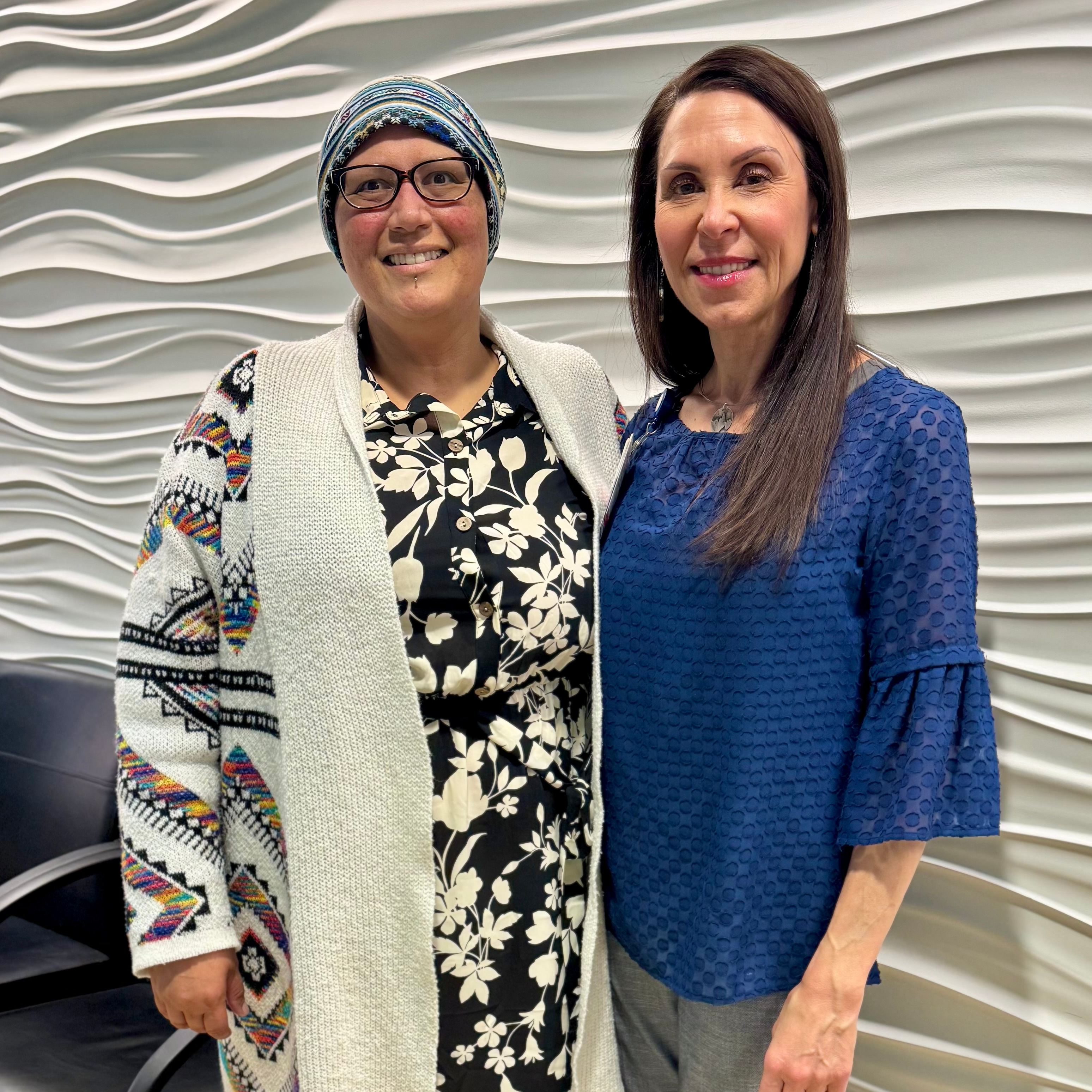 Patient Rebeca and Nurse Navigator Kelly.