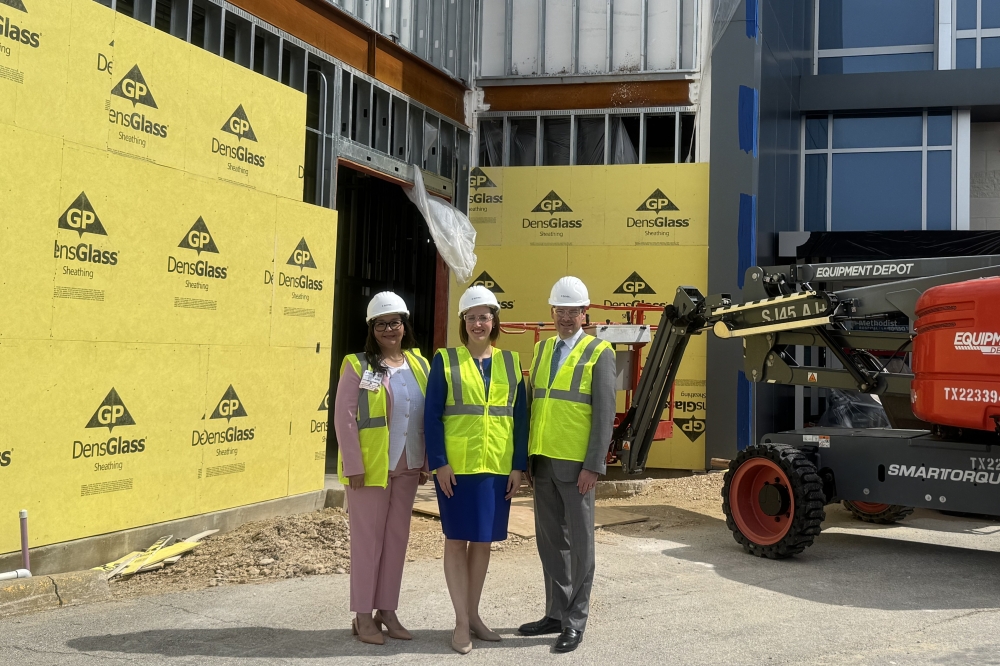 Methodist Hospital | Landmark leadership gears up for a hard hat tour