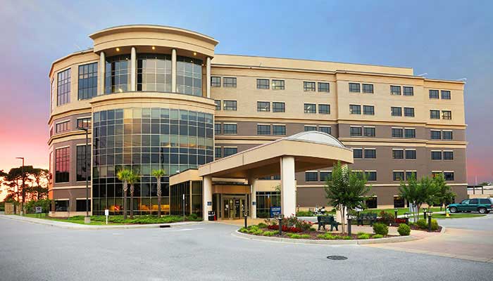 Exterior view of Grand Strand Medical Center.