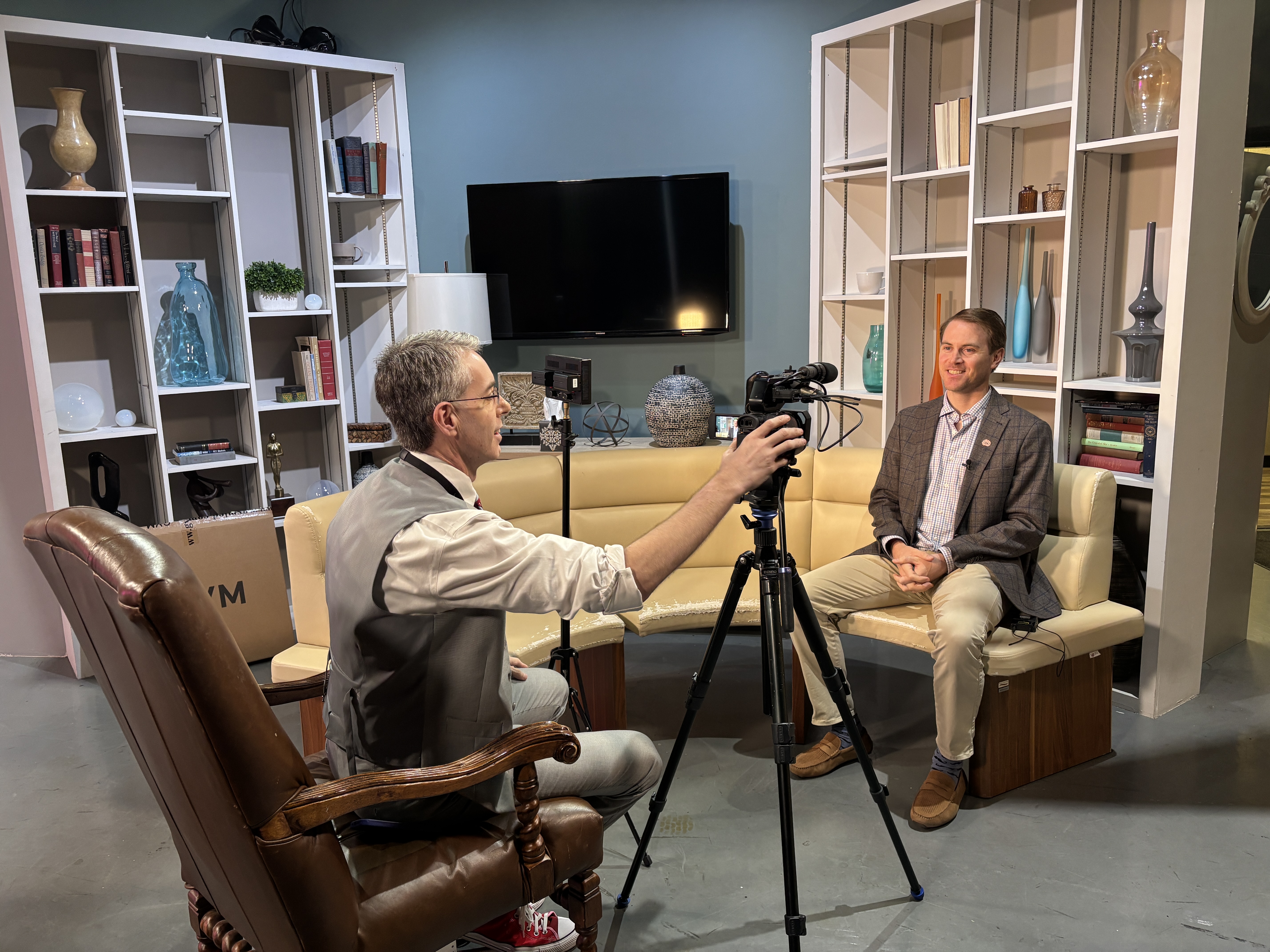 Dr. Zander Smith sat down with KENS 5 for community education on stroke awareness