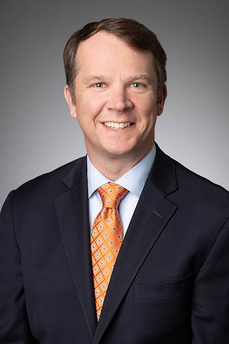 Headshot of Los Robles Chief Executive Officer Phil Buttell.