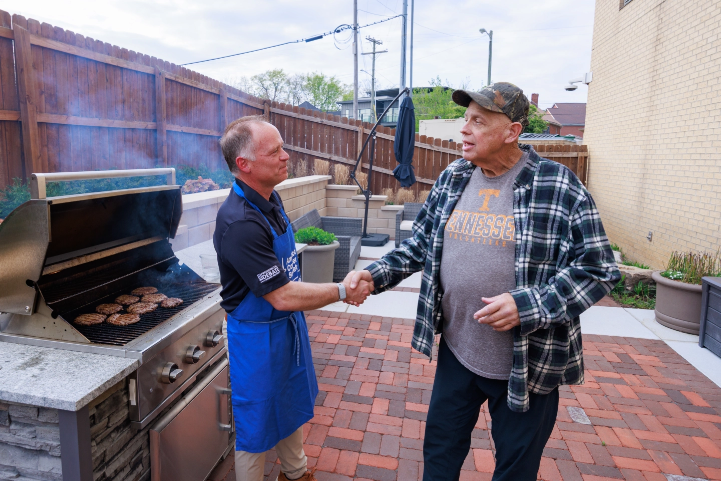 HCA Healthcare TriStar Division president Mitch Edgeworth meeting Hope Lodge guests.
