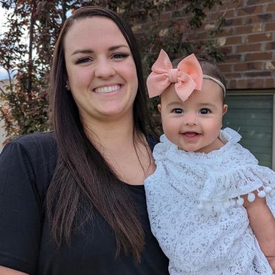 Maranda Kealamakia holding her baby.
