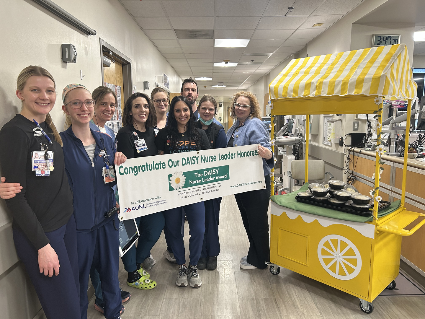 2025 Daisy Nurse Leader Shanaya Sharpe w ED Team.