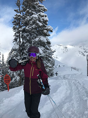 2022-jan-testimonial-tara-w-1-300x400.jpg