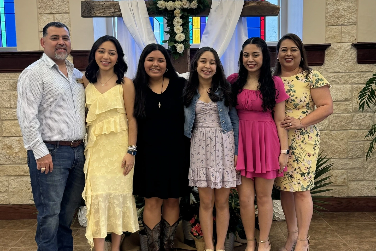Marisol Lopez with her four daughters and her husband.