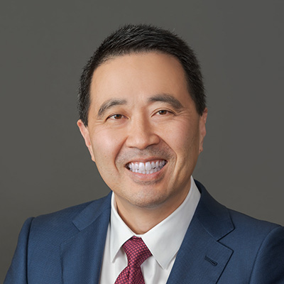 A smiling headshot of Dr. Jin Kim, the Mountainview Hospital's new CMO.