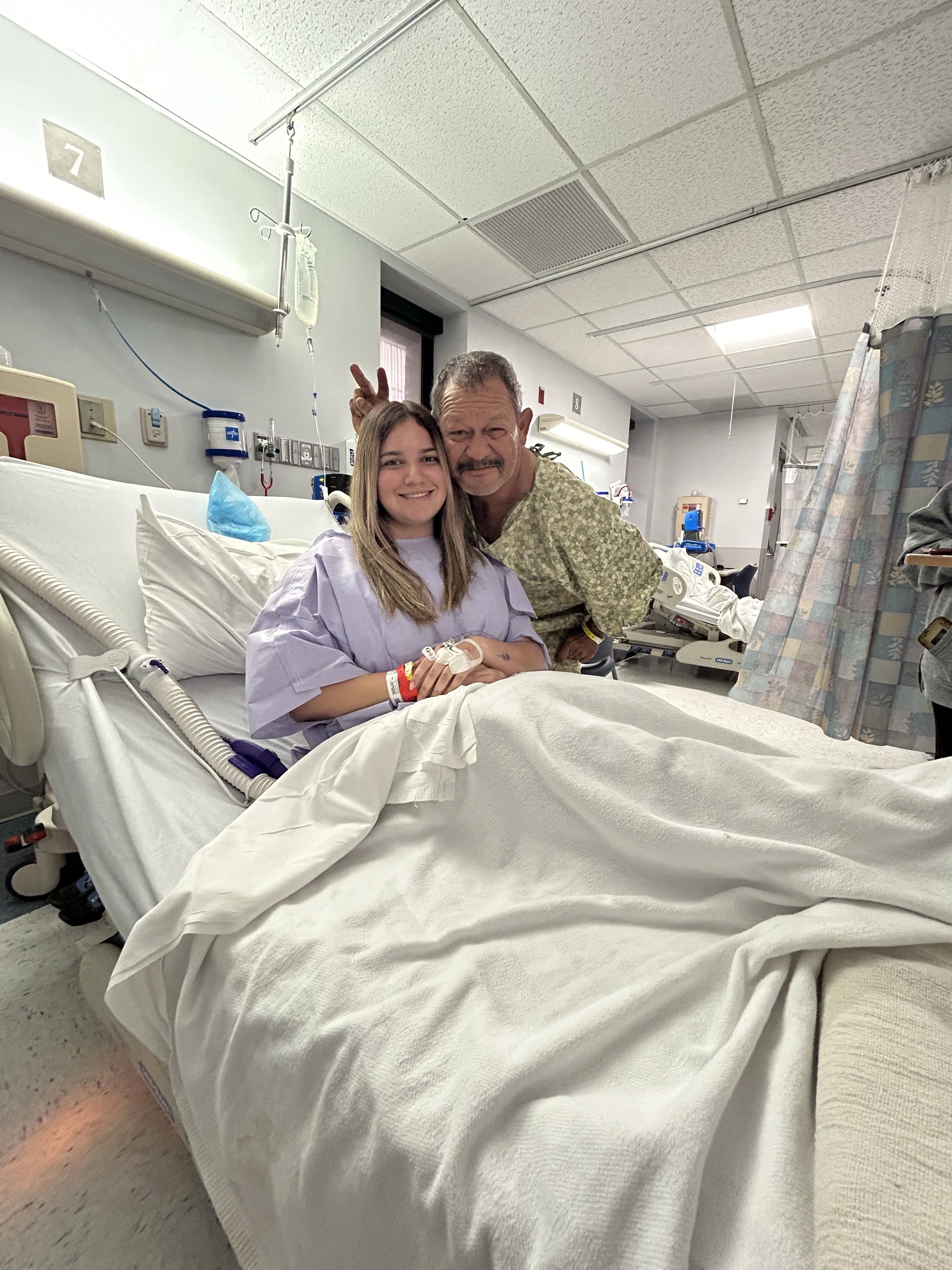 Itzel and Juana Guzman pose before their transplant surgeries.