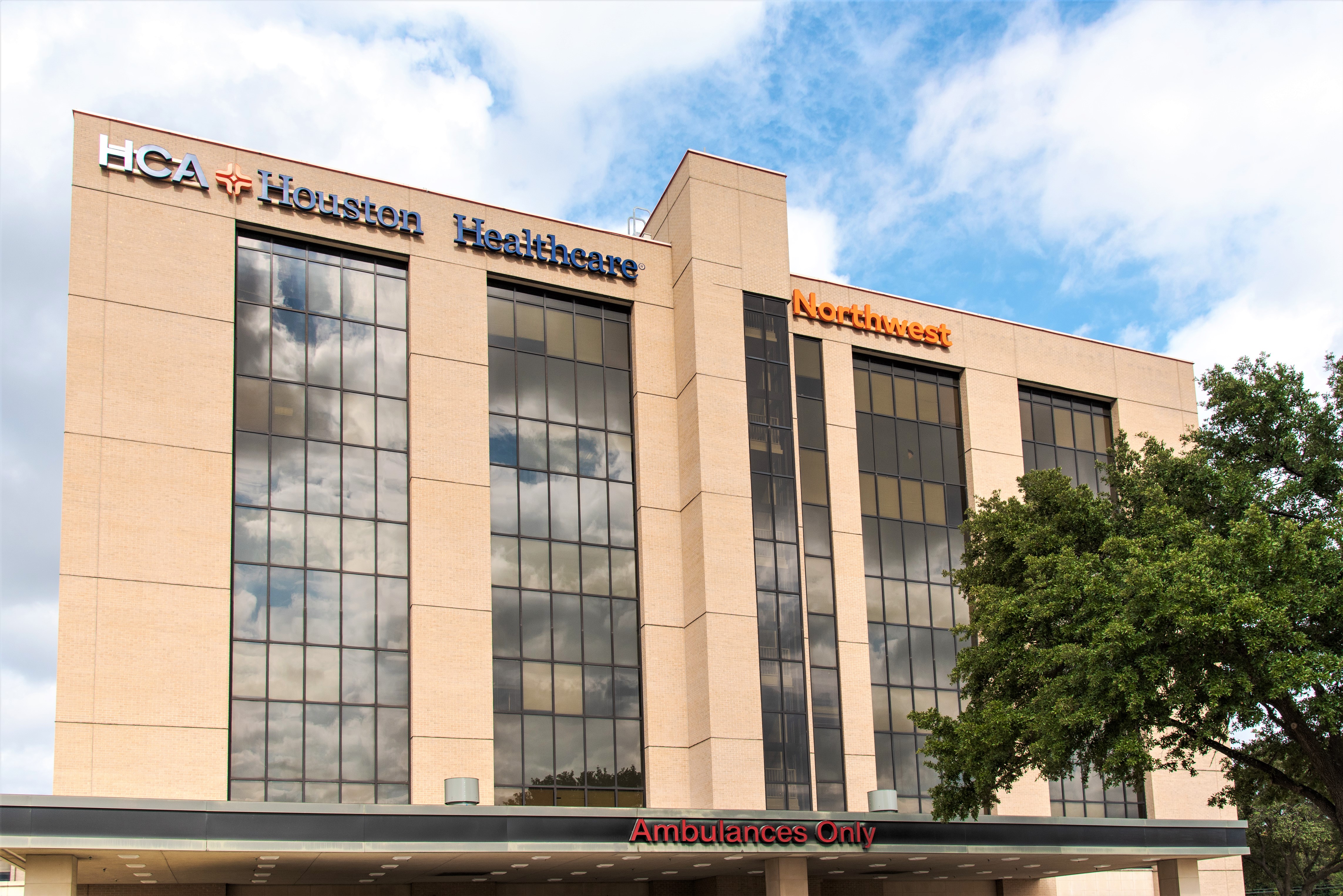 Exterior view of HCA Houston Healthcare Northwest