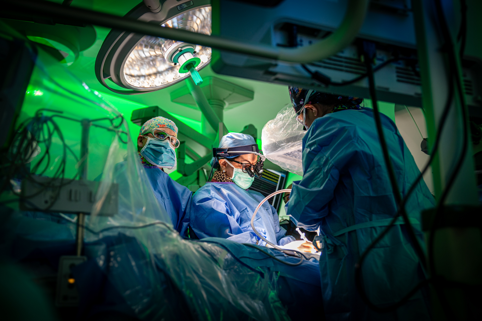 Cardiac cath lab team during surgery.