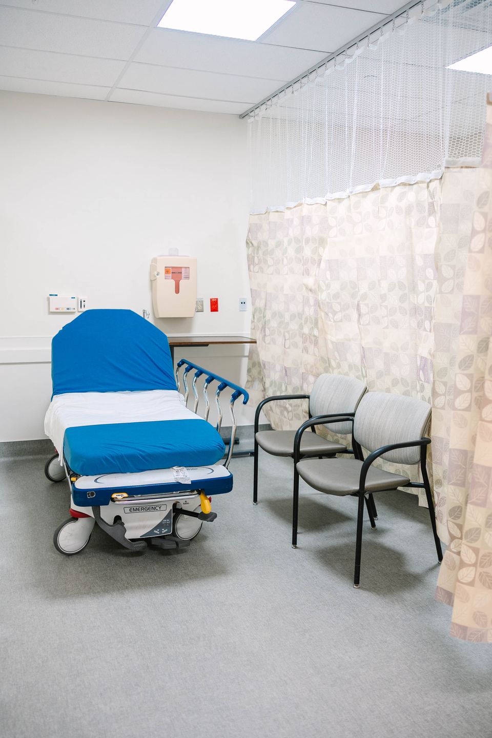 New Medical City Fort Worth ER treatment rooms featuring updated medical equipment and patient furniture.