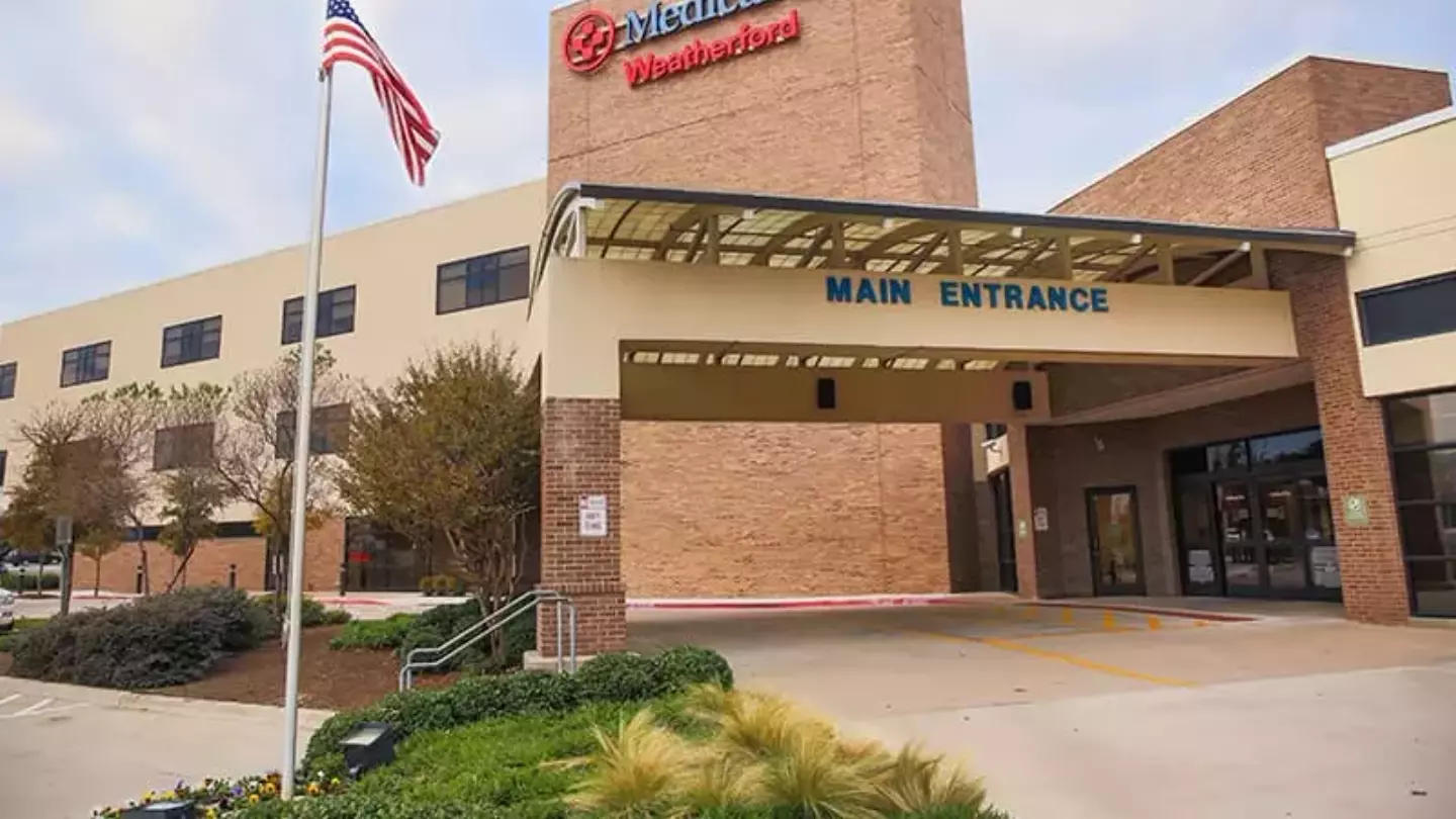 Main entrance of Medical City Weatherford