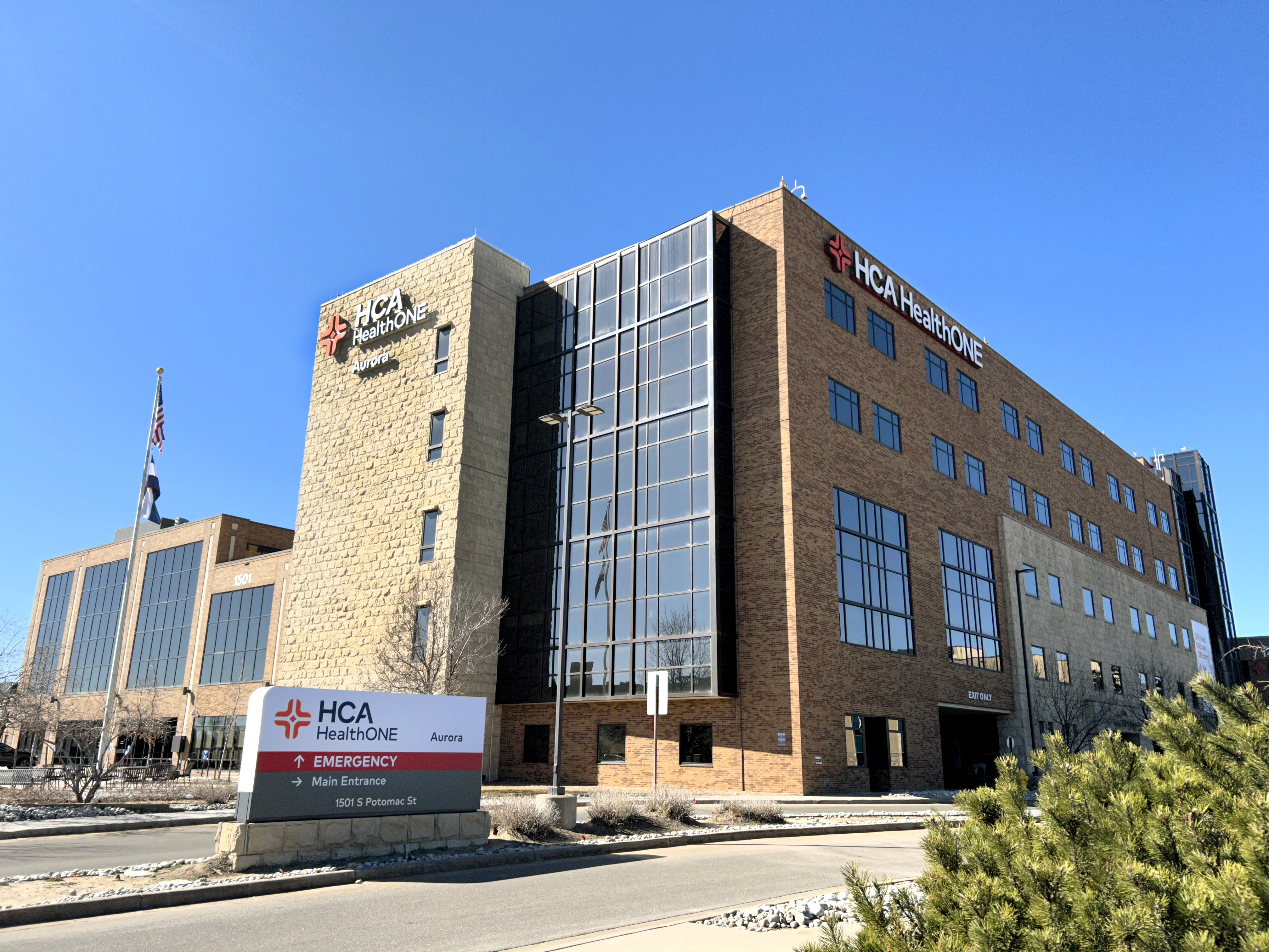 HCA HealthONE Aurora exterior 