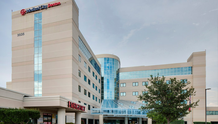 Main entrance of Denton Hospital