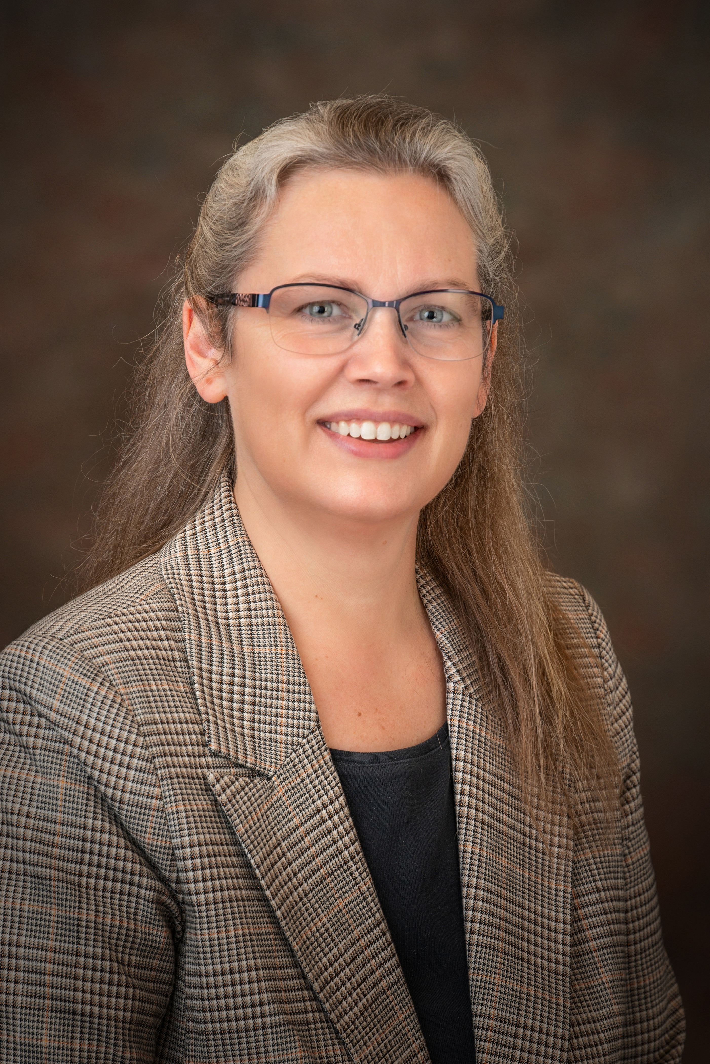 Portrait photo of Sonna Harding