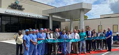 Medical staff and Trident Health executives celebrate at ribbon cutting ceremony