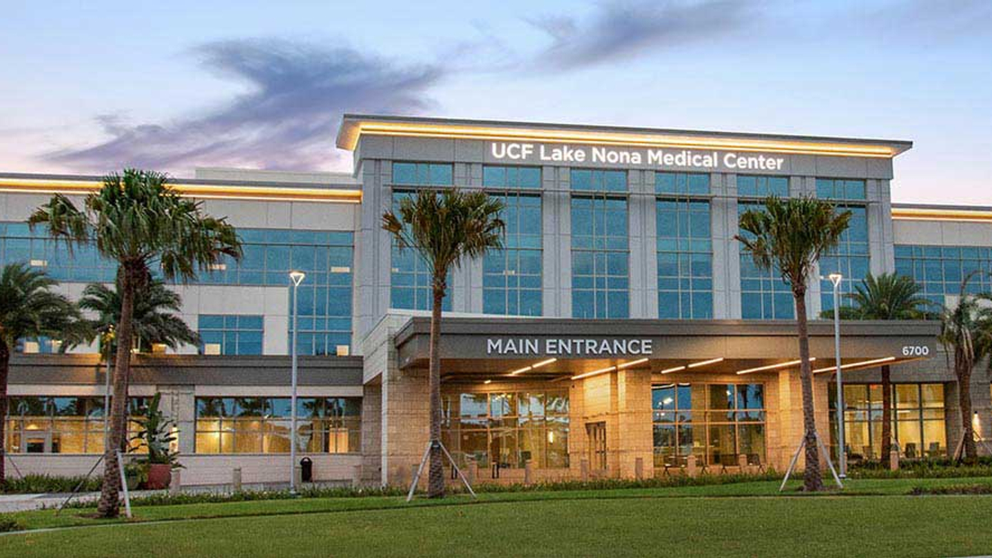 HCAFL_H_UCFLakeNonaHospital_Homepage_Building.jpg